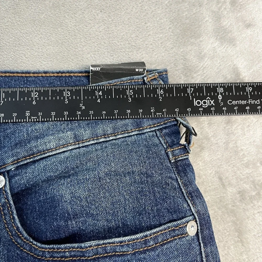 NWT True Religion Ricky Relaxed Straight Jeans Mens 30 (32x34) Medium Wash Flap